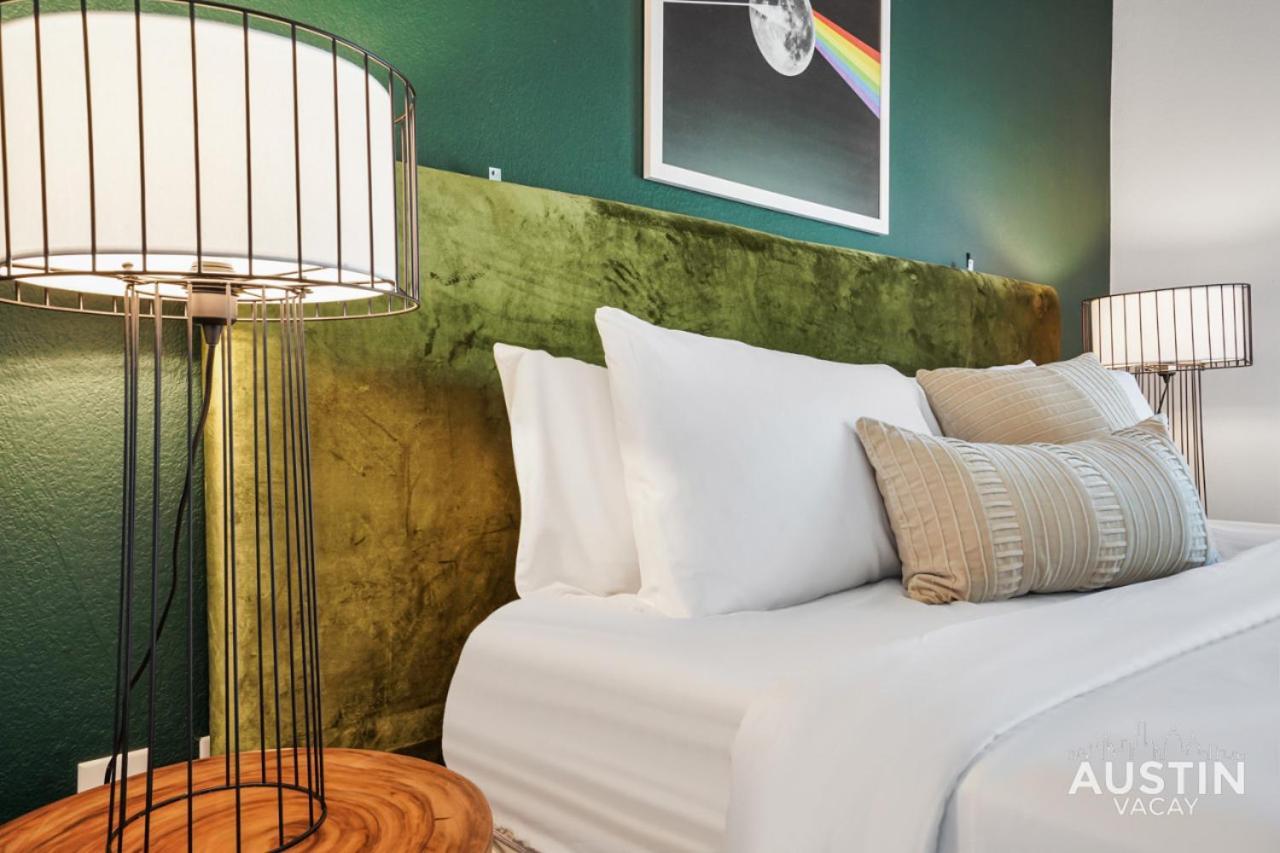 Appartamento Stylish 4Br With Smart Tv And Free Garage Parking Austin Esterno foto