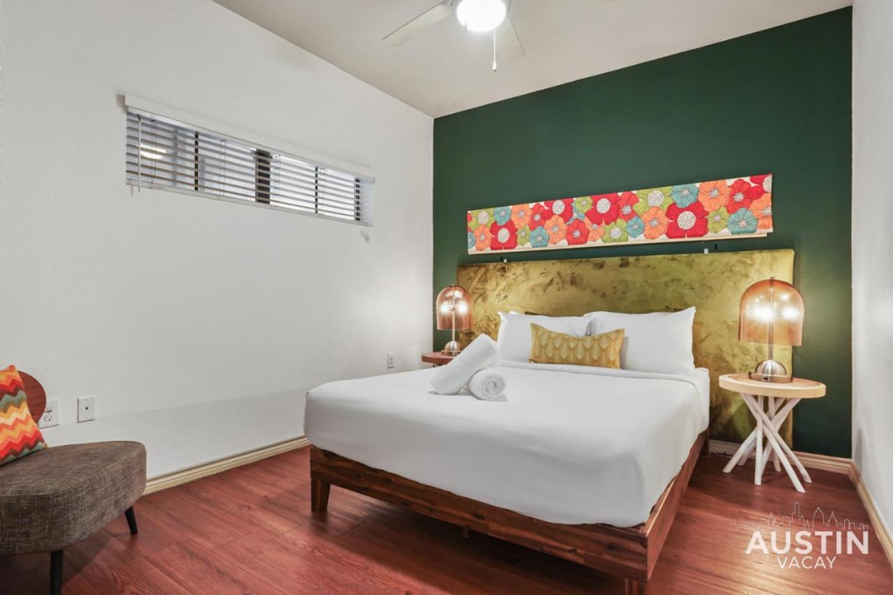 Appartamento Stylish 4Br With Smart Tv And Free Garage Parking Austin Esterno foto