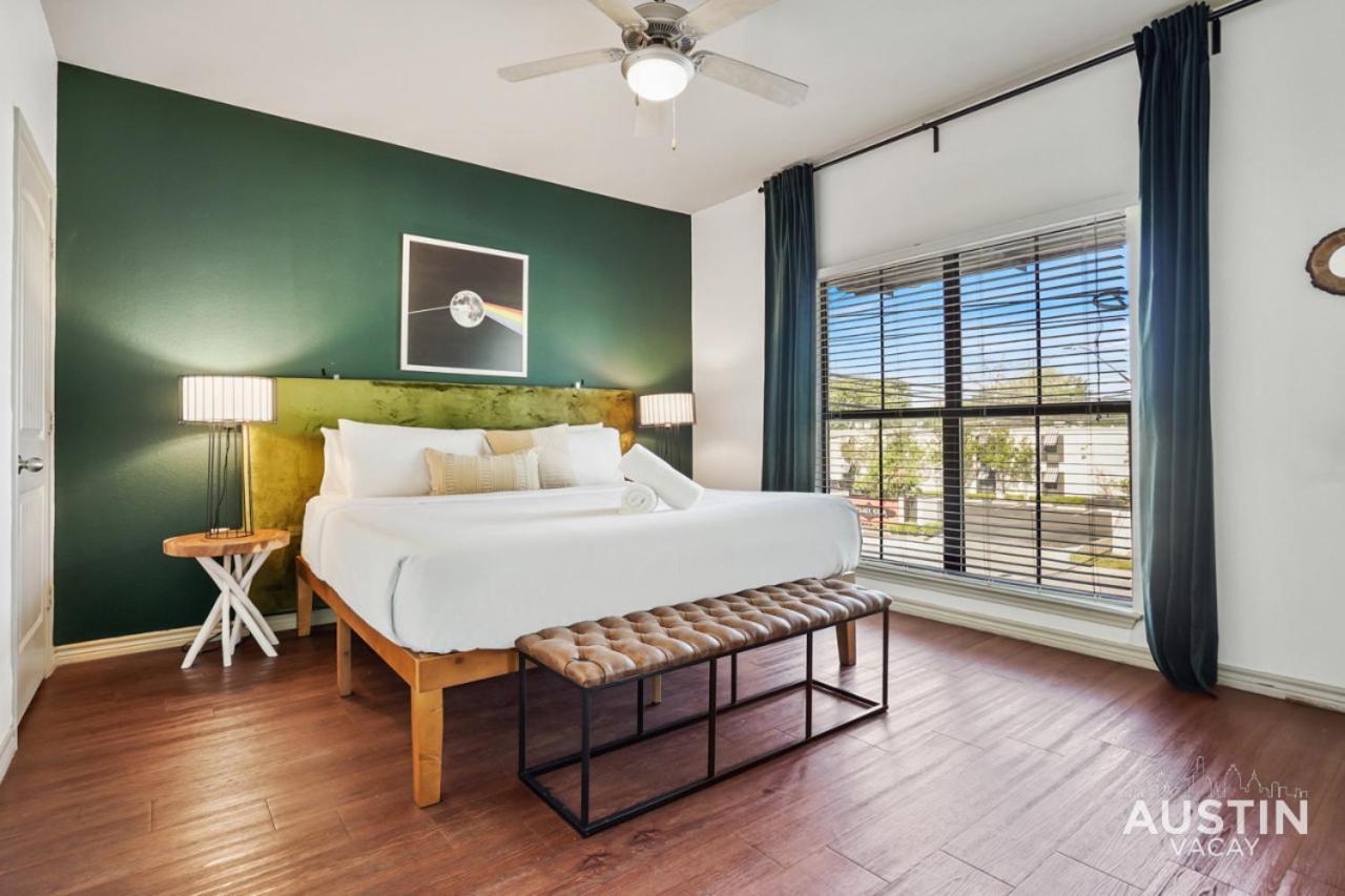 Appartamento Stylish 4Br With Smart Tv And Free Garage Parking Austin Esterno foto